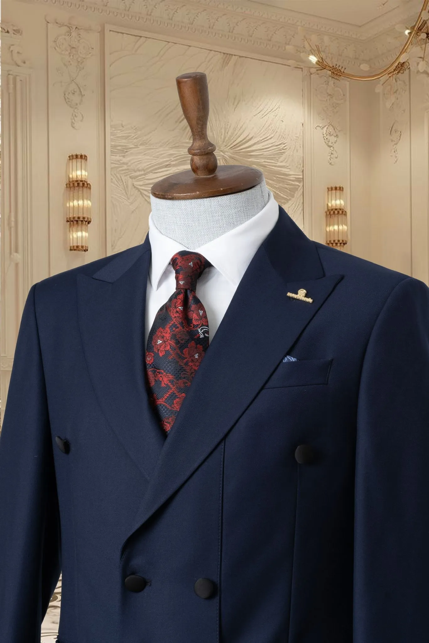 Blue Double Breasted Peaked Lapel Men Suits