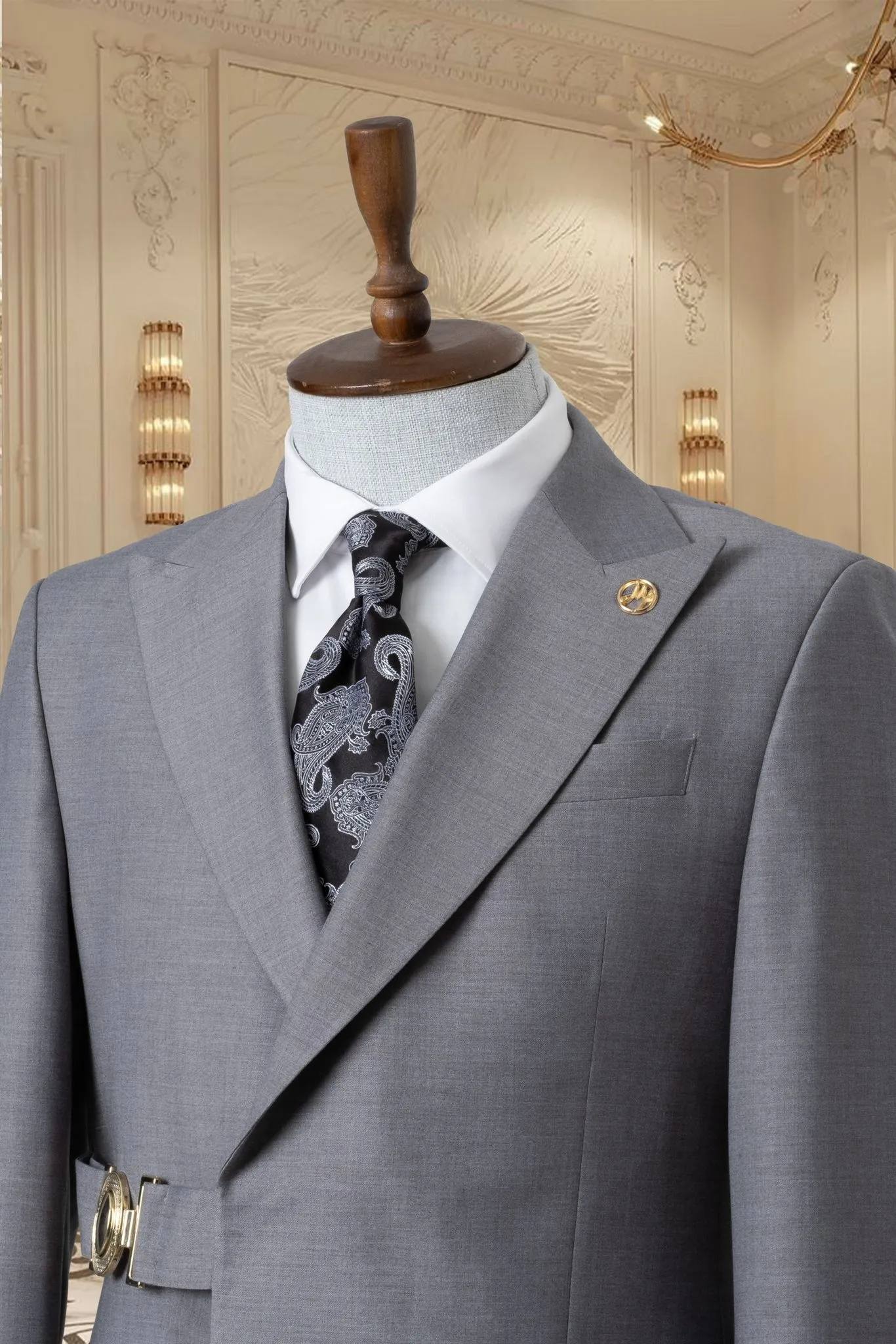 Light Gray Notched Lapel Men Suit